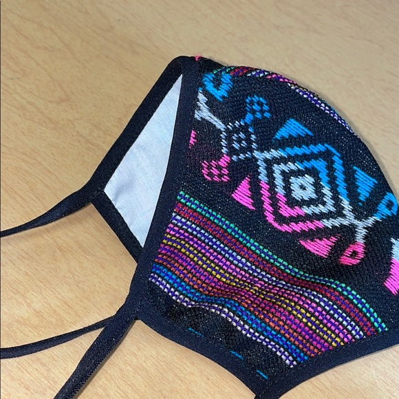 Mexican fabric facemask 💖🖤💖 - Picture 4 of 4